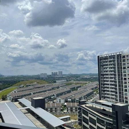 D'Rinie Sky Homestay Kajang Exterior photo