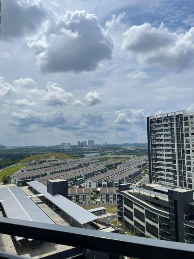 D'Rinie Sky Homestay Kajang Exterior photo